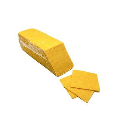 Cheddar oranžový sýr 50% blok chlazený PL cca 3kg